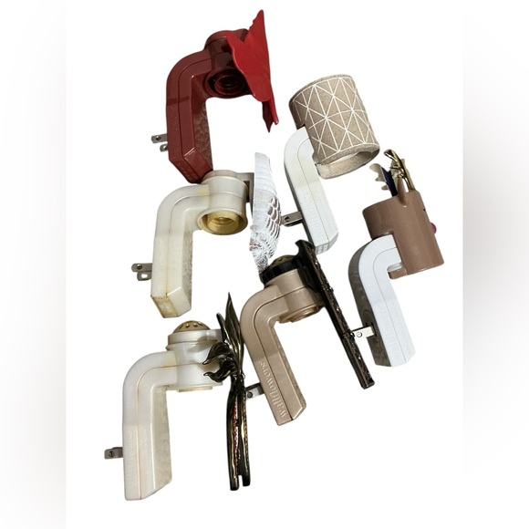 BATH & BODY WORKS Wallflowers Plug Ins and Fragrance Refill Bundle NEW/GUC - Picture 11 of 15